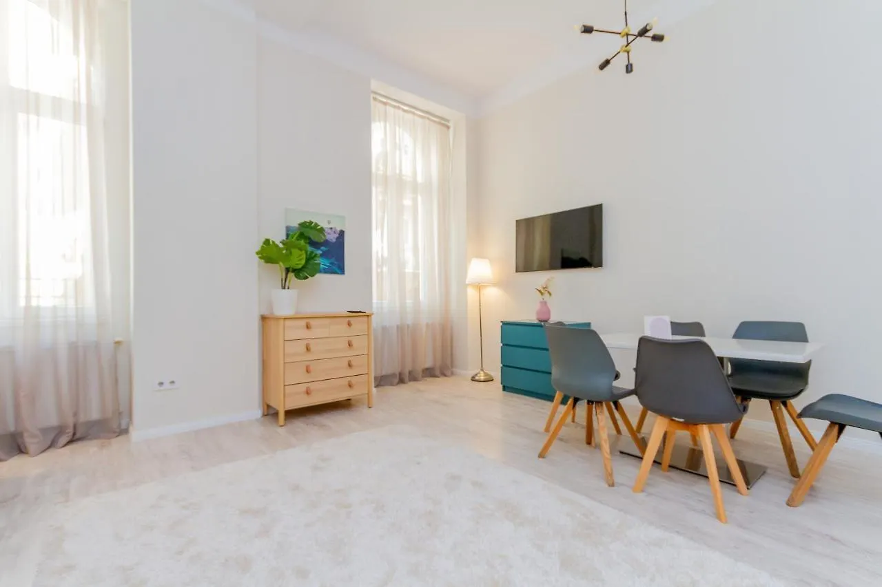 Dohany Str Downtown Apartment 布达佩斯